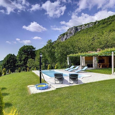 Villa Bella Lupoglav  Exterior photo